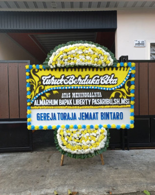 Papan Bunga Duka di Lebakbarang